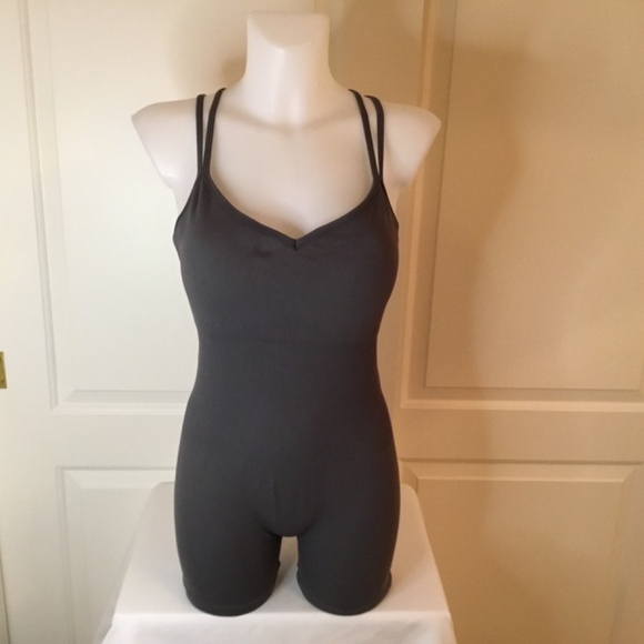 Women’s Grey Workout Strappy Back Scrunch Yoga Romper - Picture 2 of 5